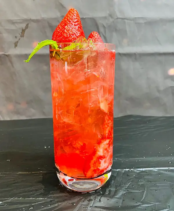 strawberryfruittea